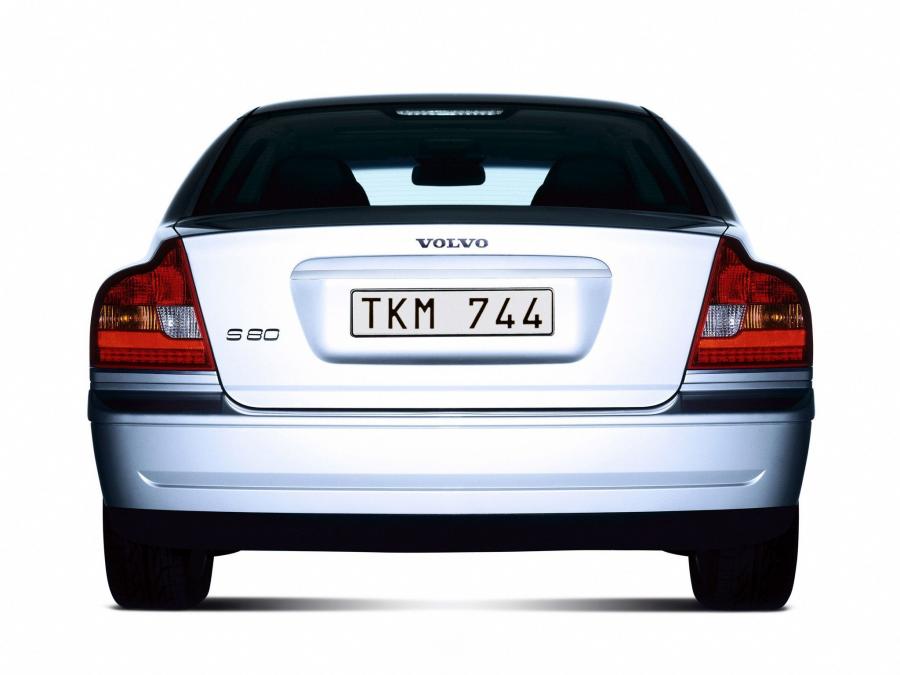  Volvo S80 2003 года  (фото 22 из 31)